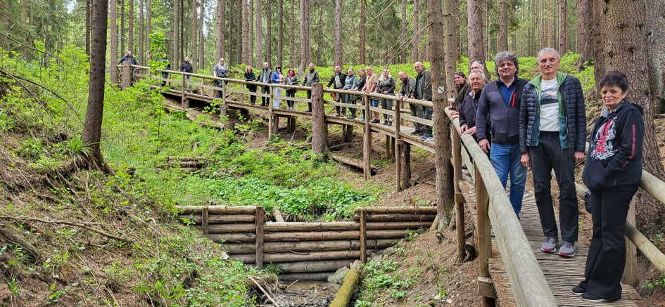 Odborový zväz DREVO, LESY, VODA a lesná škôlka pri Oravskej priehrade